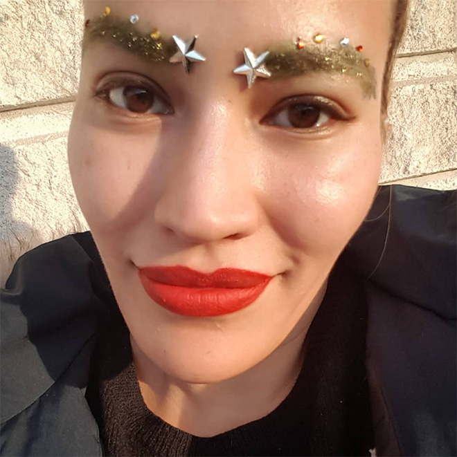 Christmas tree eyebrows.