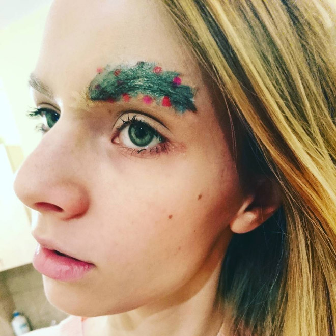 Christmas tree eyebrows.