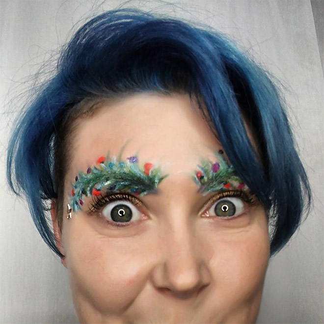 Christmas tree eyebrows.