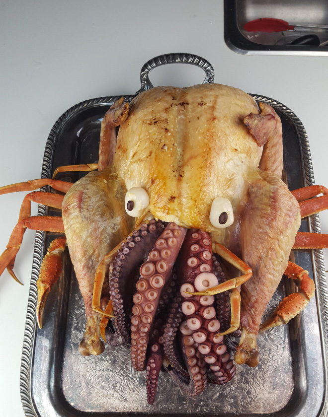 Happy Thanksgiving and enjoy some Cthulhu turkey!