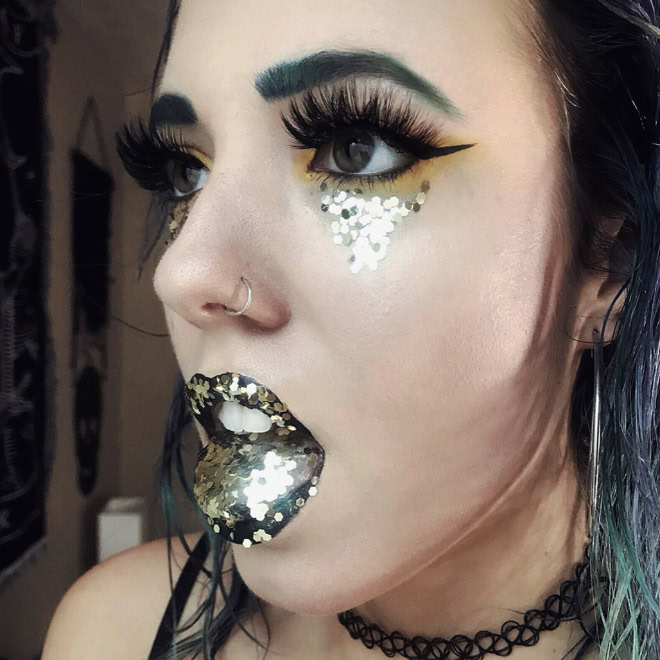 So people are licking glitter for attention...