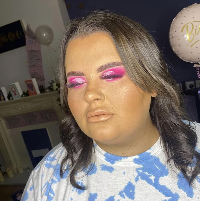 Makeup fail is the funniest kind of fail.